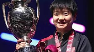 半场：拜仁2-2弗赖堡，卡尔、奥利塞分别传射，铃木唯人进球